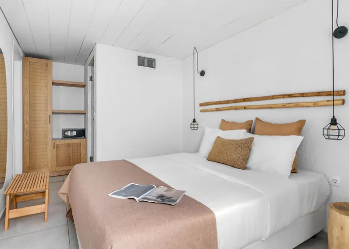 Penelope Village Hotell