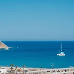 Hotel Penelope Village By Mr And Mrs White 4*