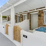 Penelope Village Szálloda